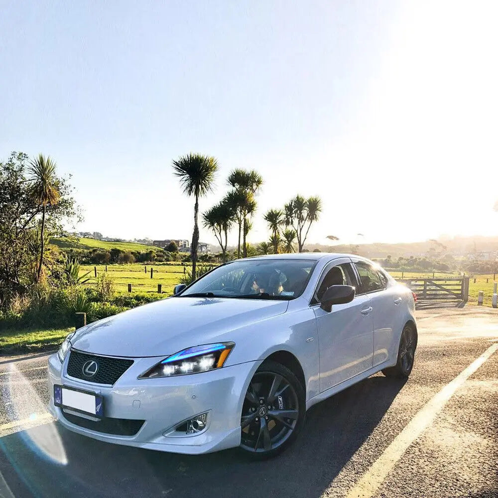 VLAND LED Projector Headlights For Lexus IS250/IS250C IS350/IS350C IS220d 2006-2013 ISF 2008-2014 With Animation & Blue Breathing