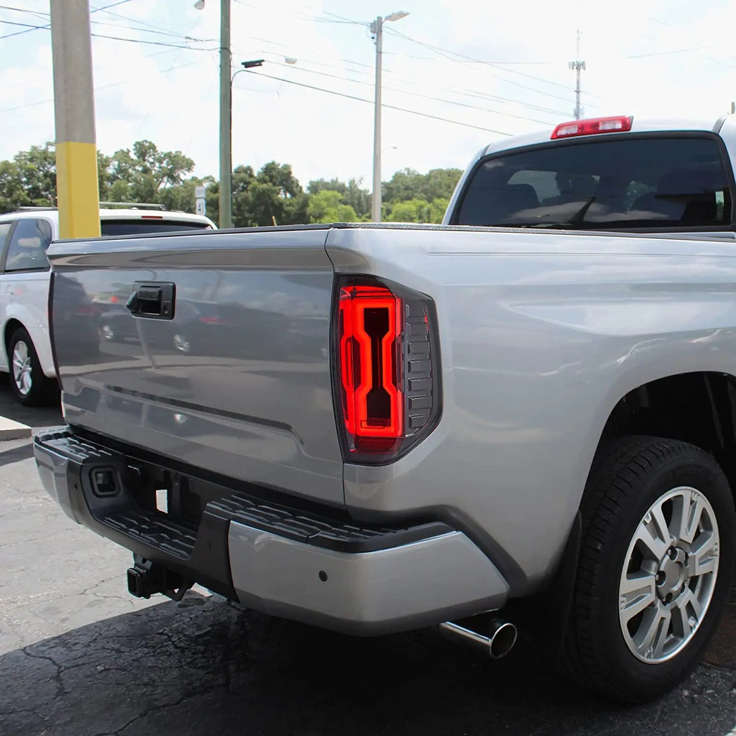 2014-2021 Toyota Tundra LED Taillights W/ Startup Animation